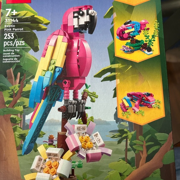 Lego 3-in-1 Parrot 31144 NEW IN BOX - Picture 9 of 9